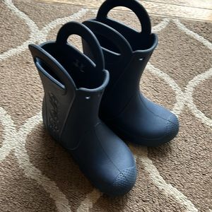Crocs boys rain boots size 2